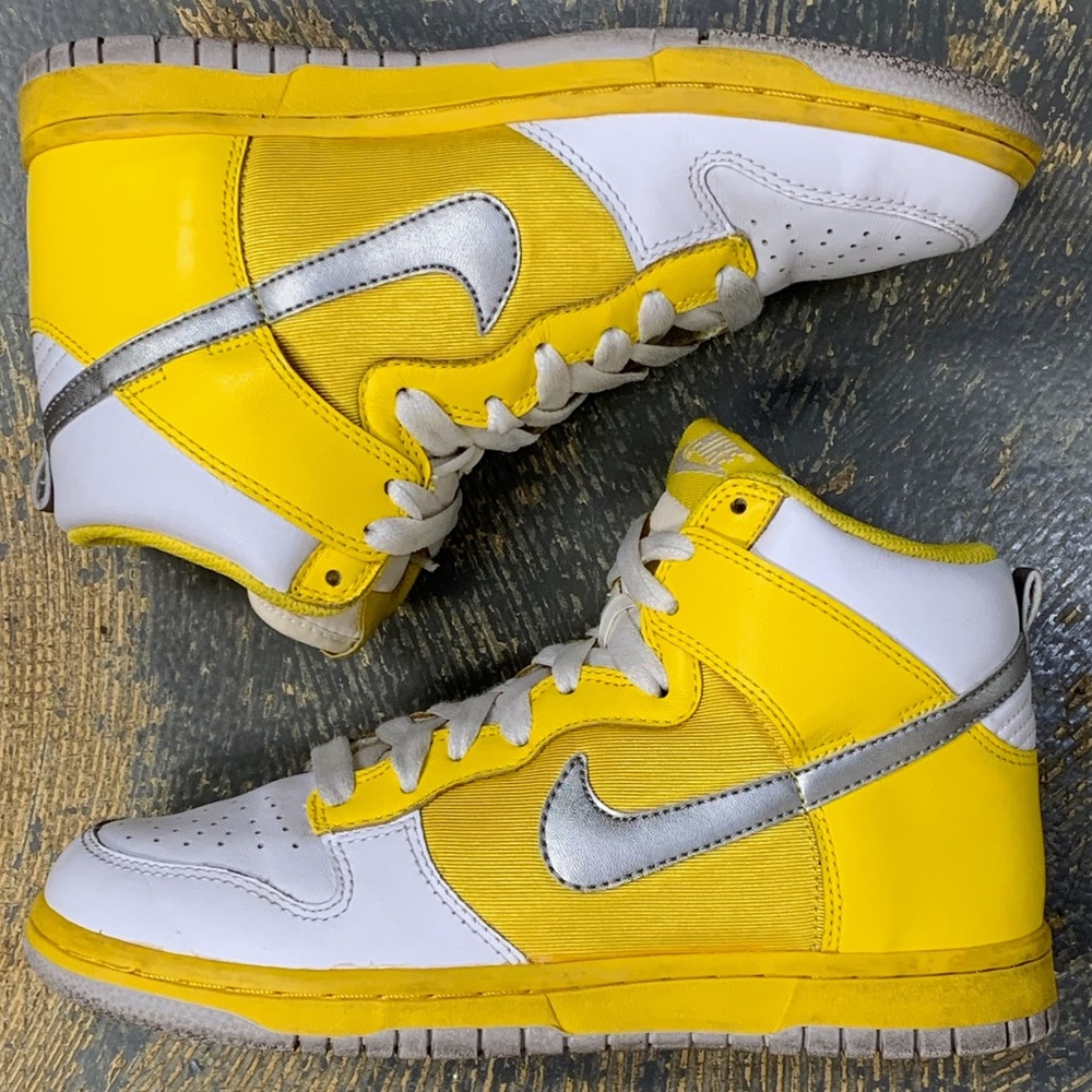 Nike Air Dunk Yellow 318676-101 Size 7 High Women’s - Picture 1 of 8